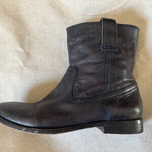 Frye Navy Anna Shortie Bootie Size 6.5